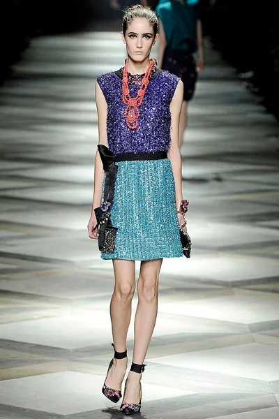 Look 53